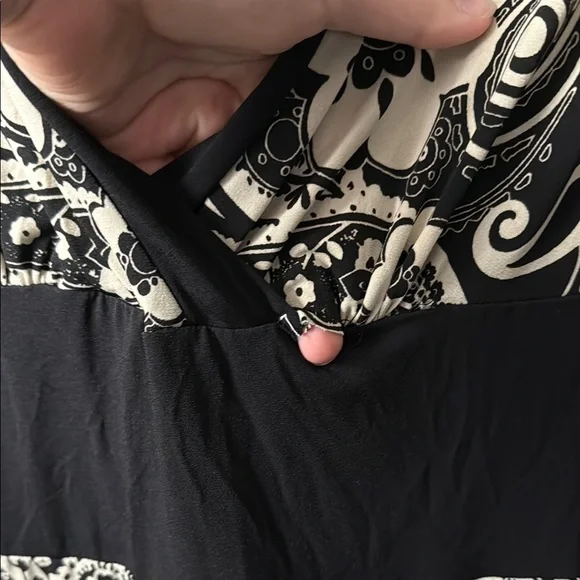 Dressbarn Black and Cream Paisley Dress - Picture 2 of 2